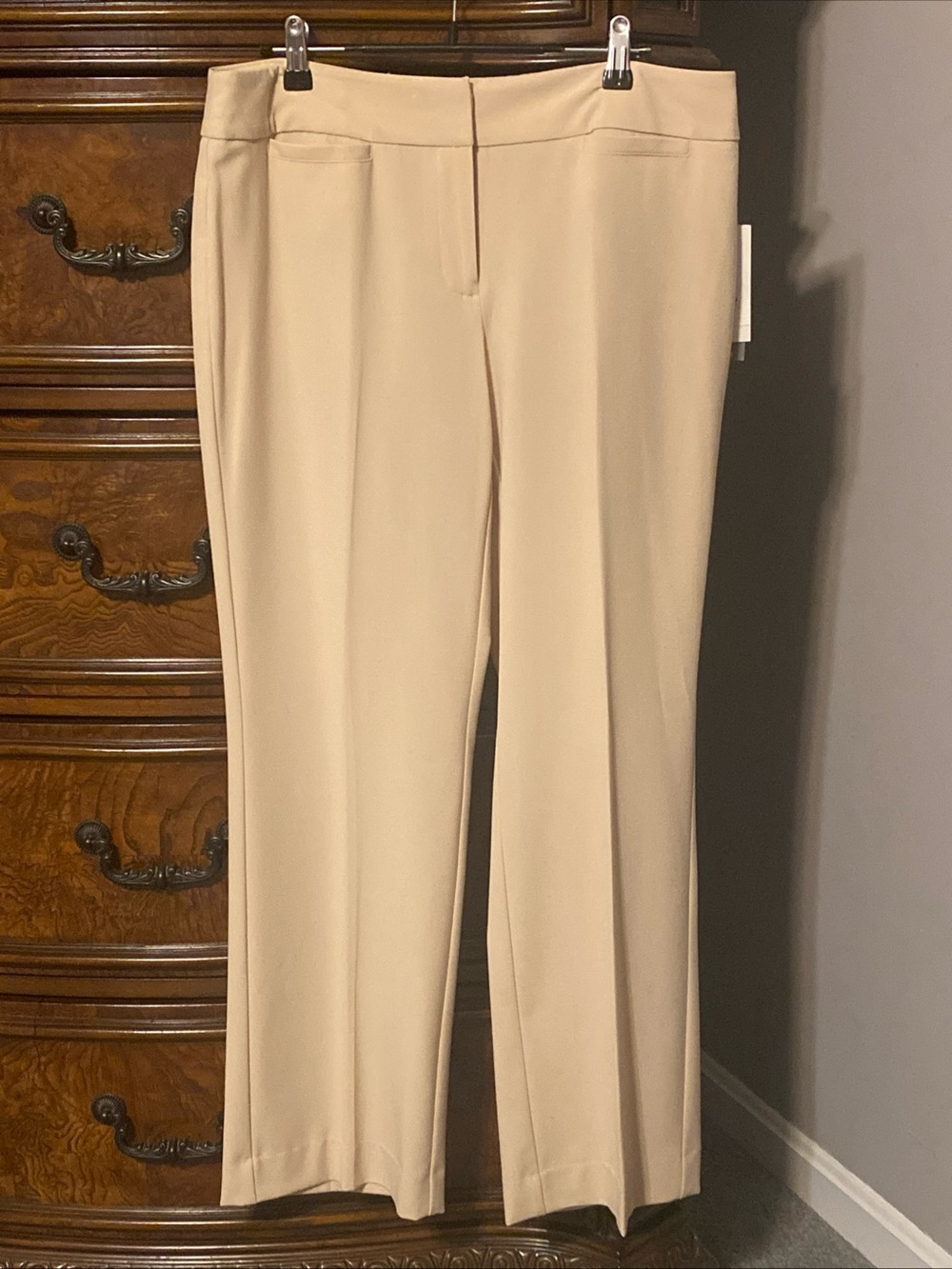 Emma james Liz Claiborne cream color dress pants